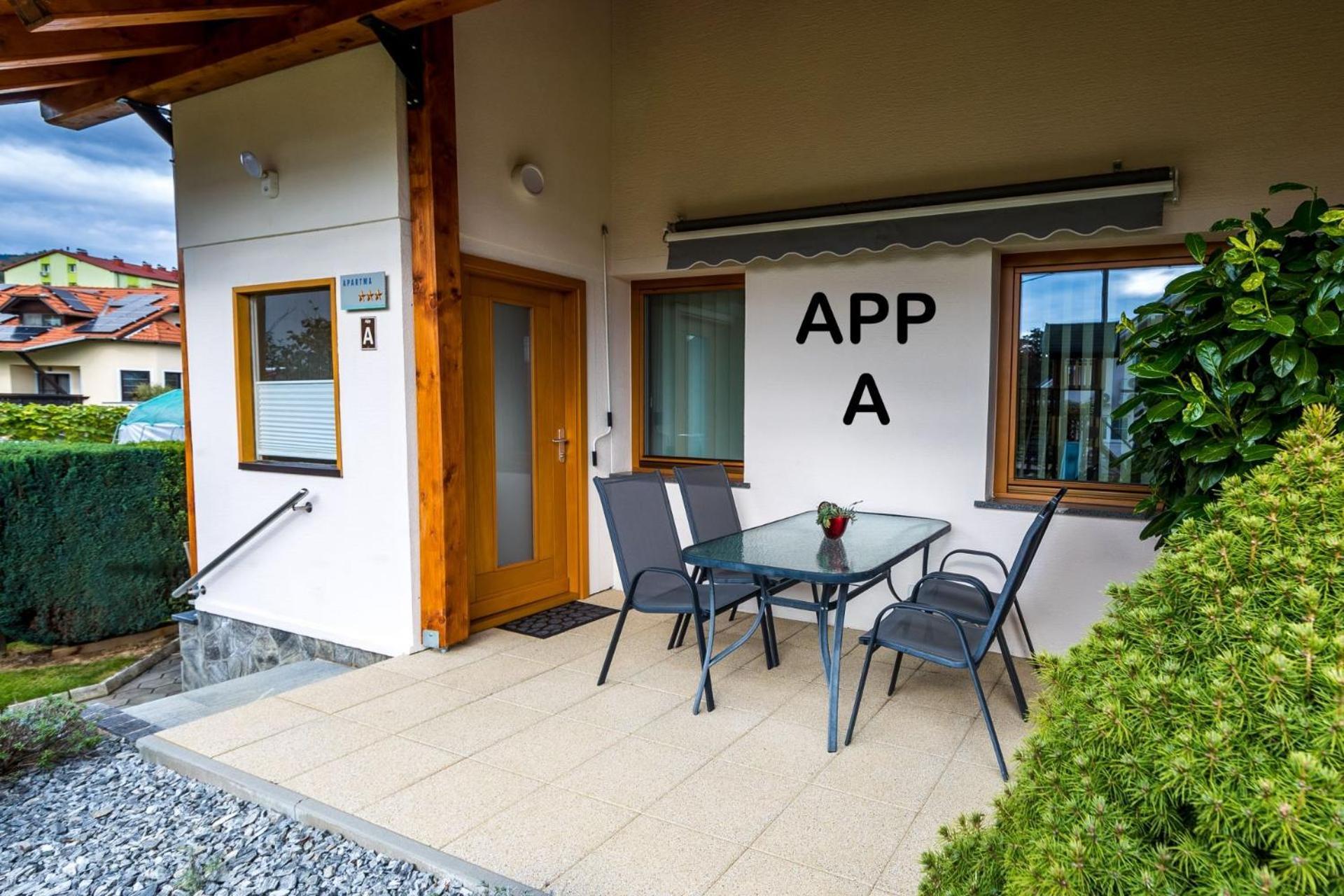 Zimzeleni Apartments Zreče Zewnętrze zdjęcie