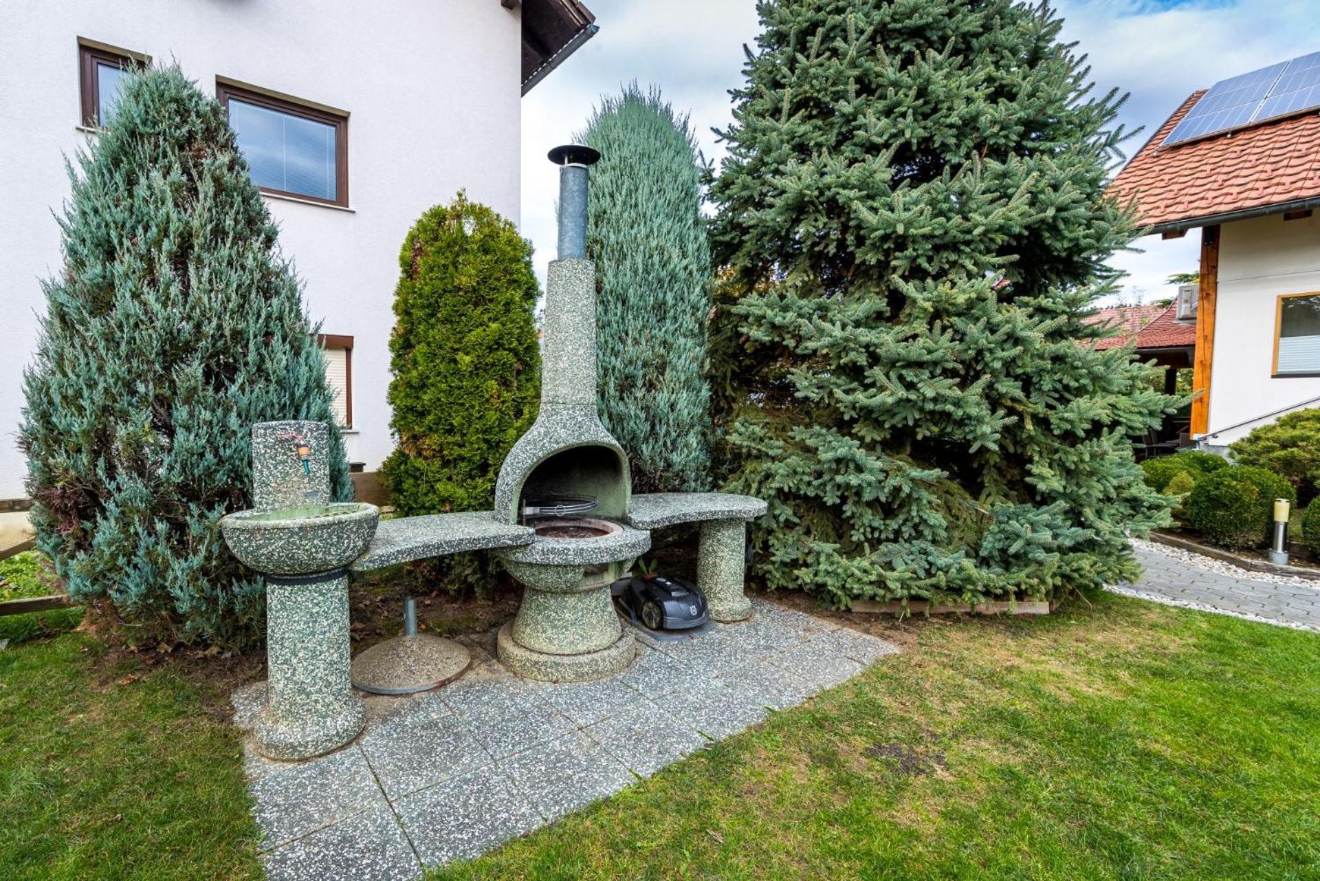 Zimzeleni Apartments Zreče Zewnętrze zdjęcie