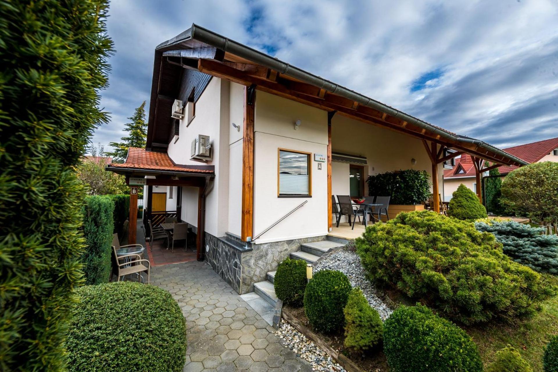 Zimzeleni Apartments Zreče Zewnętrze zdjęcie