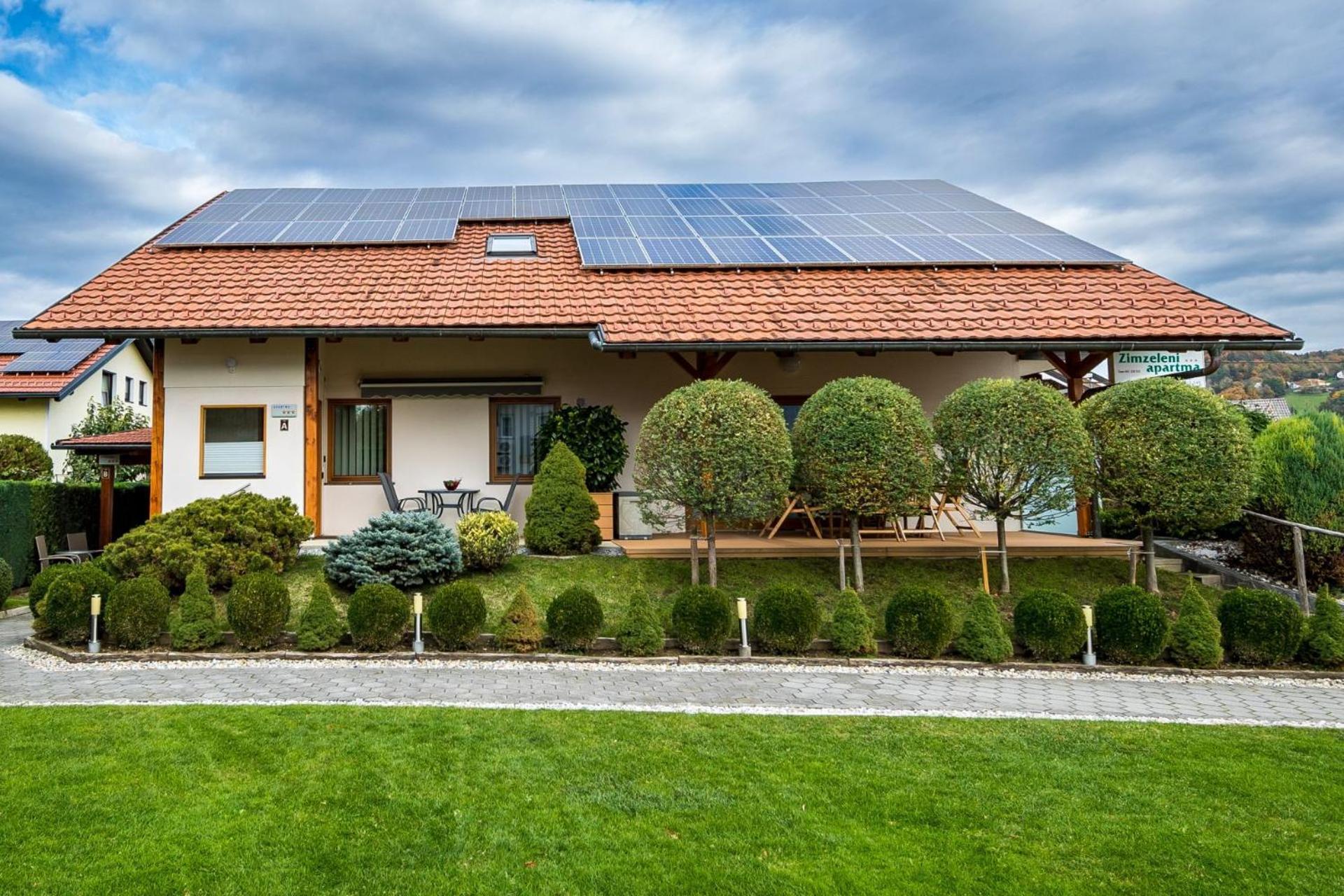 Zimzeleni Apartments Zreče Zewnętrze zdjęcie