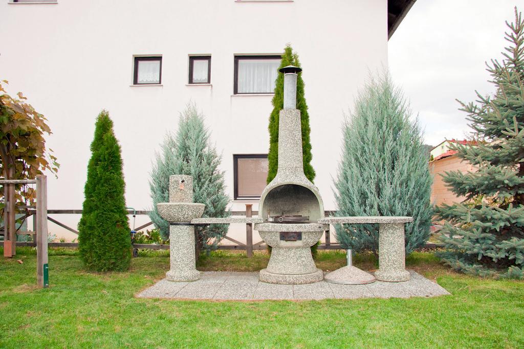 Zimzeleni Apartments Zreče Zewnętrze zdjęcie